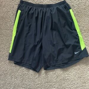Kids Nike athletic shorts size extra large